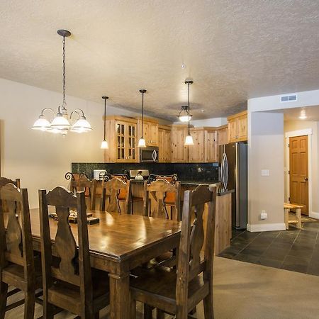 Town Point Condos By Park City Vacations 객실 사진