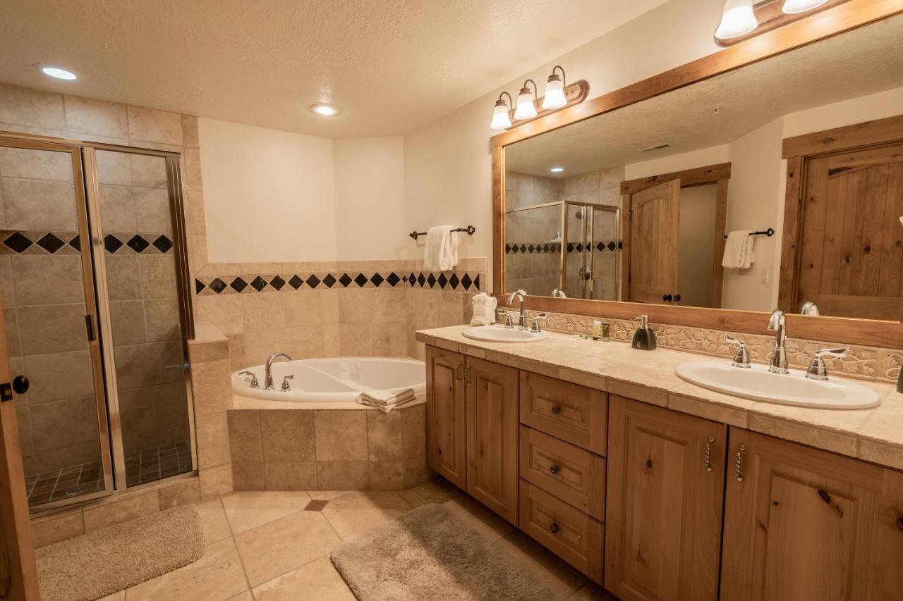 Town Point Condos By Park City Vacations 외부 사진